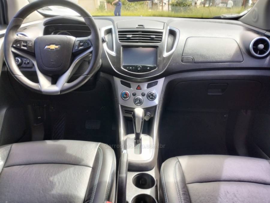 CHEVROLET - TRACKER - 2015/2015 - Branca - R$ 69.900,00