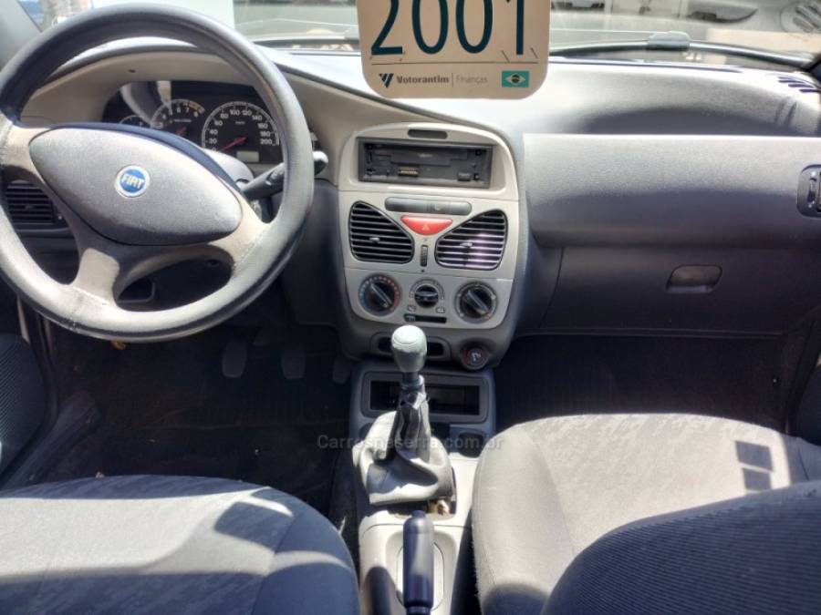 FIAT - PALIO - 2000/2001 - Branca - R$ 15.500,00