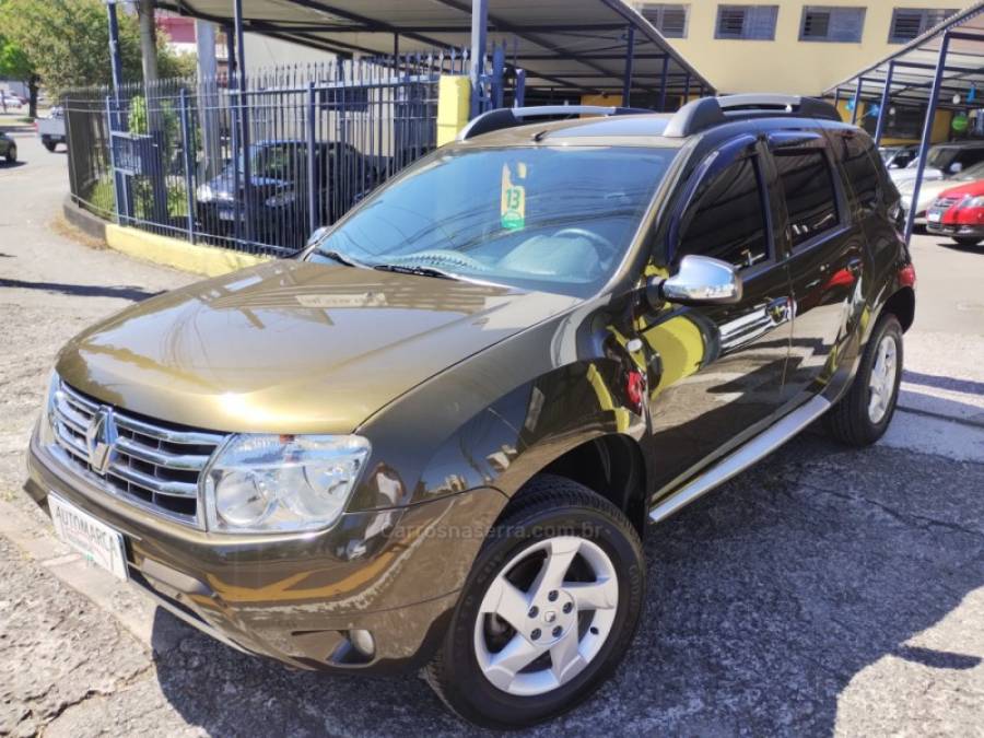 RENAULT - DUSTER - 2012/2013 - Verde - R$ 49.500,00