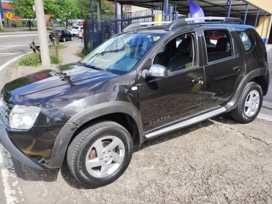 RENAULT - DUSTER - 2012/2013 - Preta - R$ 48.700,00