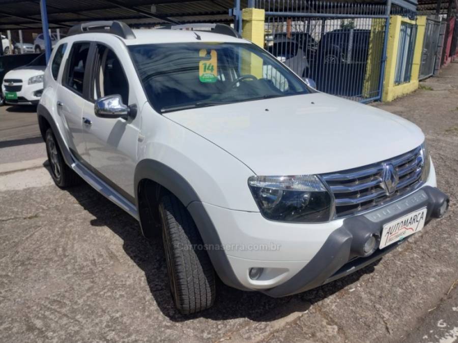 RENAULT - DUSTER - 2013/2014 - Branca - R$ 52.500,00