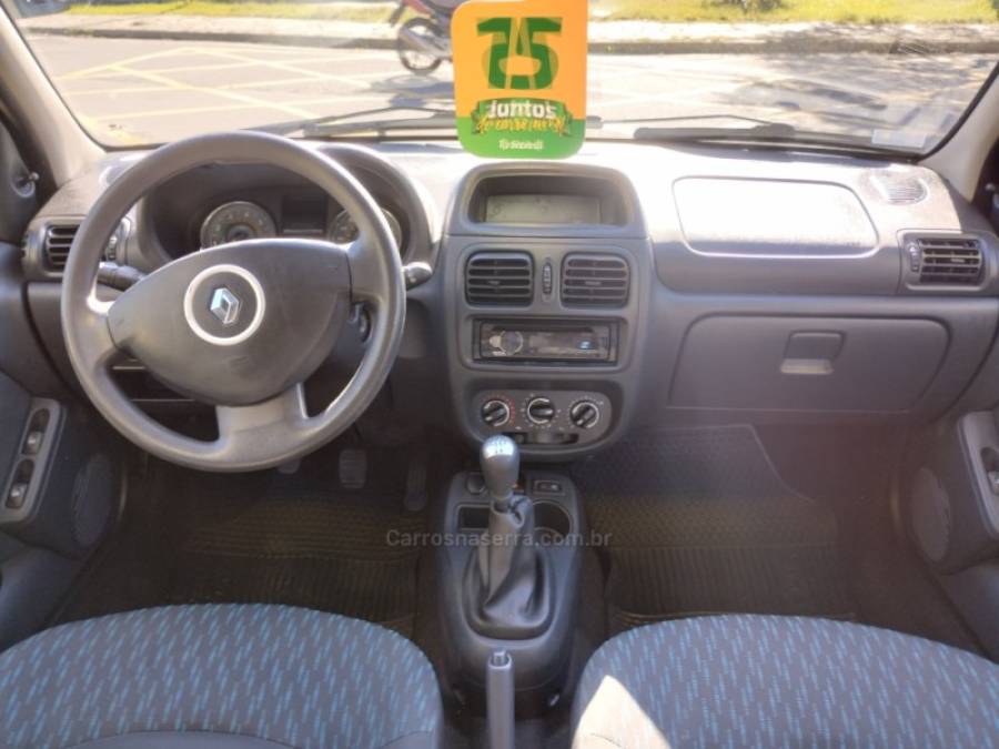 RENAULT - CLIO - 2014/2015 - Preta - R$ 33.000,00