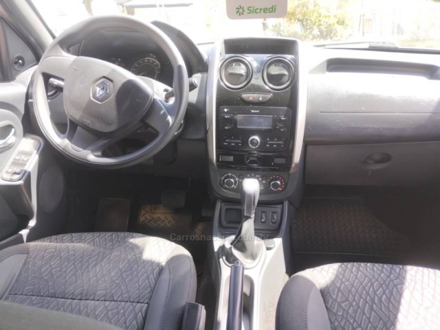 RENAULT - DUSTER - 2017/2018 - Prata - R$ 63.700,00