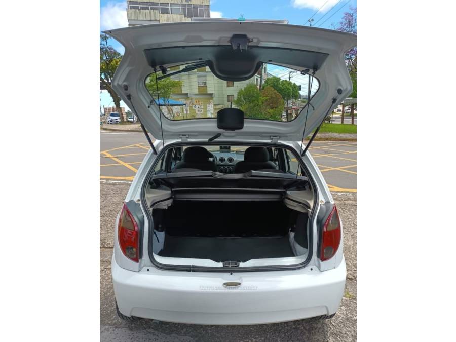 CHEVROLET - CELTA - 2013/2014 - Branca - R$ 33.500,00