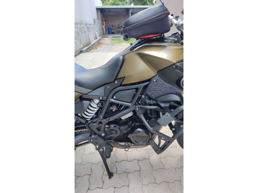 BMW - F 800 - 2013/2013 - Marrom - R$ 45.000,00