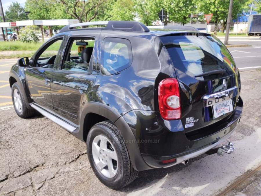 RENAULT - DUSTER - 2012/2013 - Preta - R$ 48.700,00