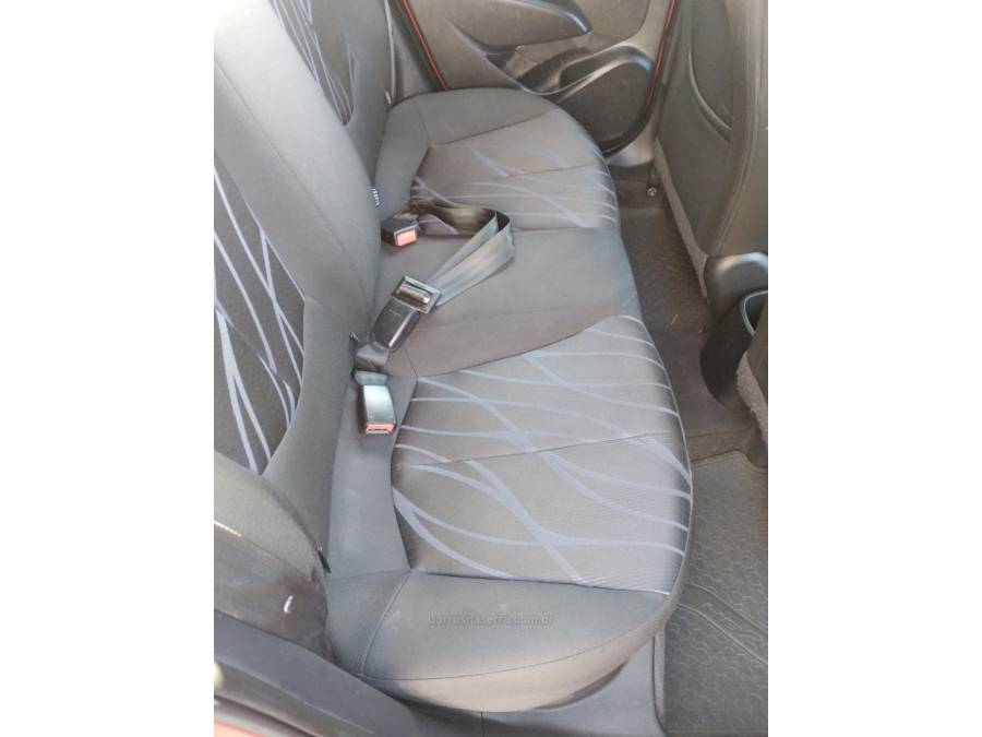 HYUNDAI - HB20 - 2015/2015 - Vermelha - R$ 45.900,00
