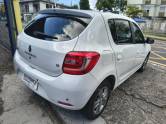 RENAULT - SANDERO - 2016/2017 - Branca - R$ 45.900,00
