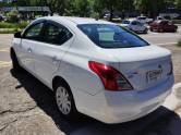 NISSAN - VERSA - 2012/2013 - Branca - R$ 35.900,00