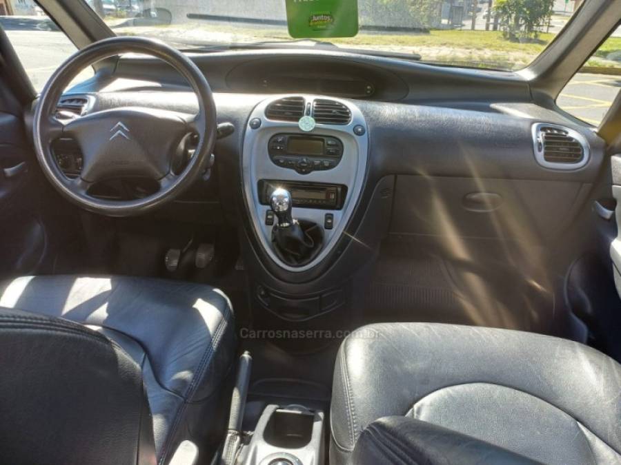 CITROËN - XSARA PICASSO - 2008/2009 - Prata - R$ 21.900,00