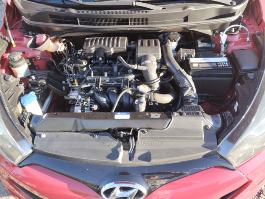 HYUNDAI - HB20 - 2015/2015 - Vermelha - R$ 45.900,00