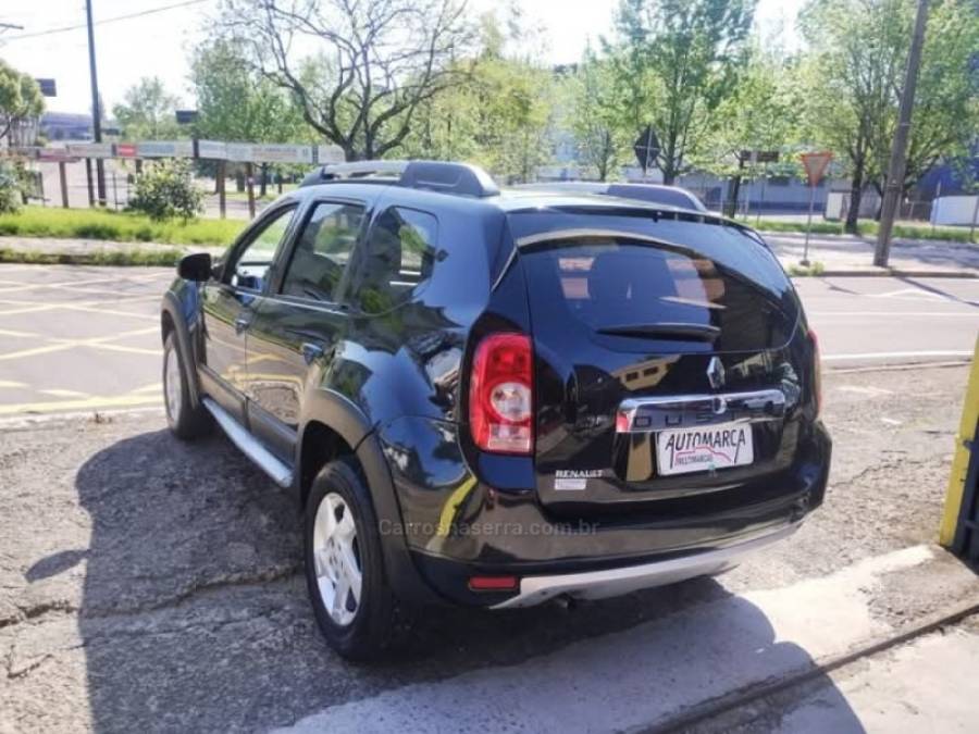 RENAULT - DUSTER - 2011/2012 - Preta - R$ 47.300,00