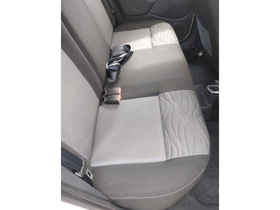 RENAULT - DUSTER - 2014/2014 - Prata - R$ 54.500,00