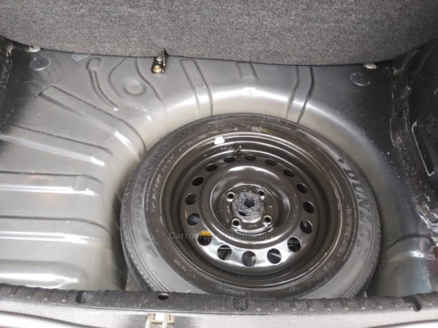 RENAULT - CLIO - 2005/2006 - Cinza - R$ 16.900,00