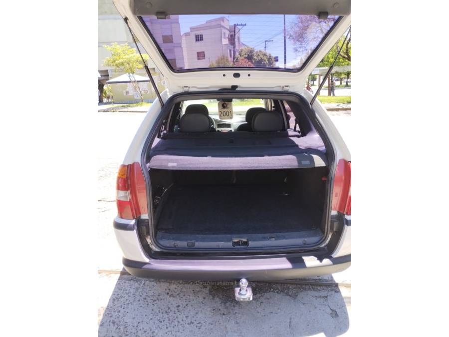 FIAT - PALIO - 2000/2001 - Branca - R$ 15.500,00