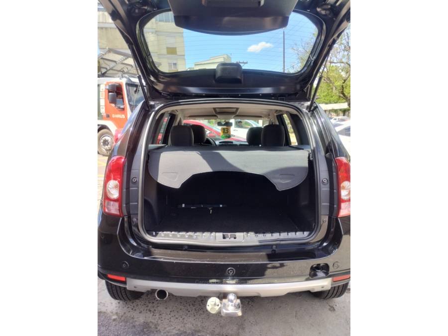 RENAULT - DUSTER - 2012/2013 - Preta - R$ 49.500,00