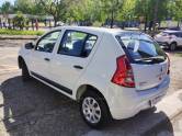 RENAULT - SANDERO - 2013/2013 - Branca - R$ 33.500,00