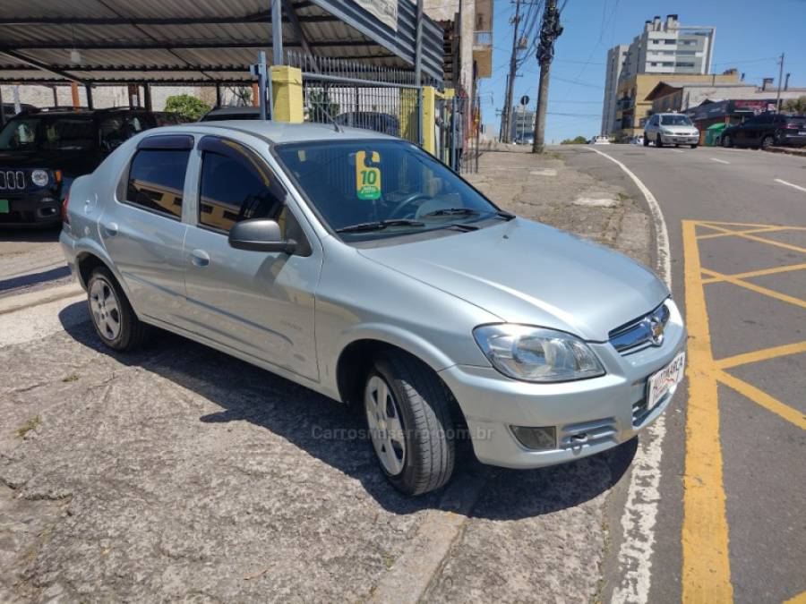 CHEVROLET - PRISMA - 2009/2010 - Prata - R$ 28.900,00