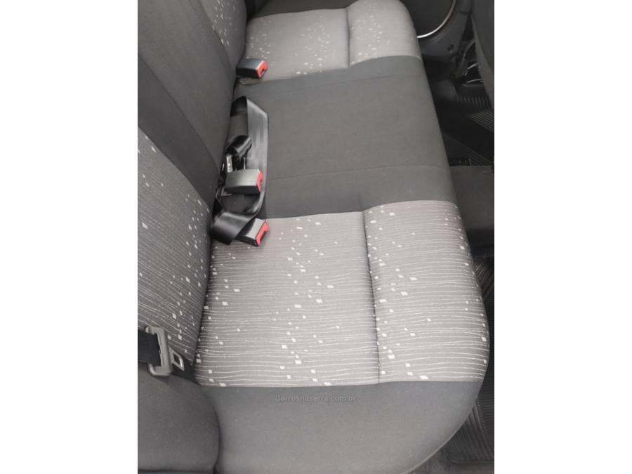 RENAULT - LOGAN - 2013/2013 - Prata - R$ 31.900,00