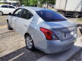 NISSAN - VERSA - 2011/2012 - Prata - R$ 36.000,00