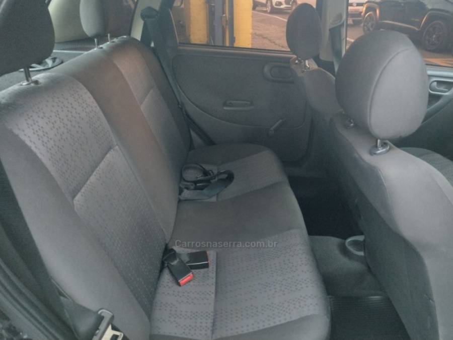 CHEVROLET - CORSA - 2012/2012 - Preta - R$ 32.900,00