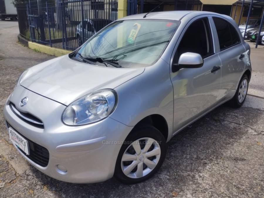 NISSAN - MARCH - 2011/2012 - Prata - R$ 33.500,00