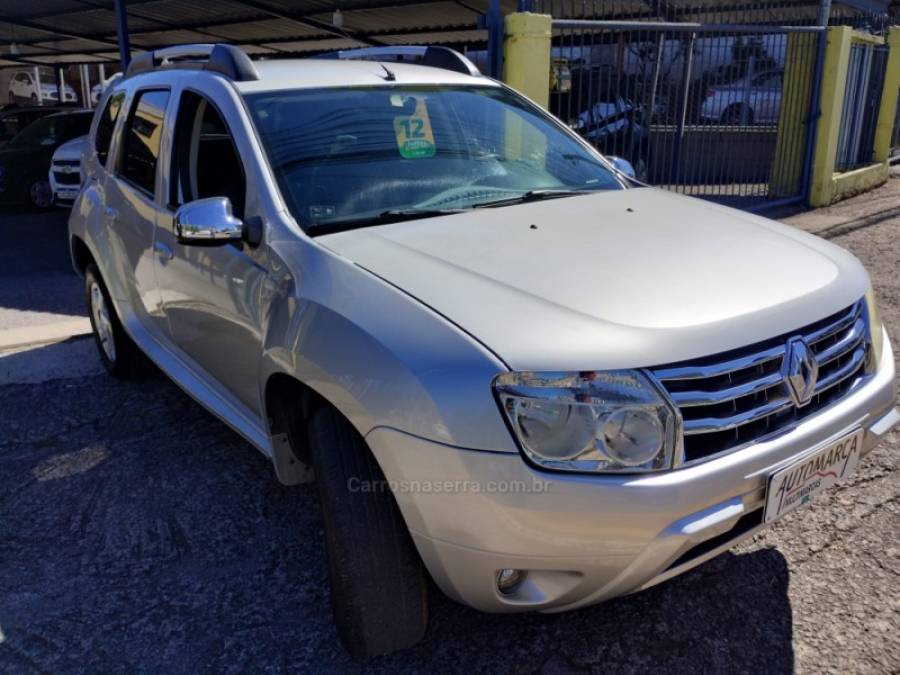 RENAULT - DUSTER - 2011/2012 - Prata - R$ 49.500,00