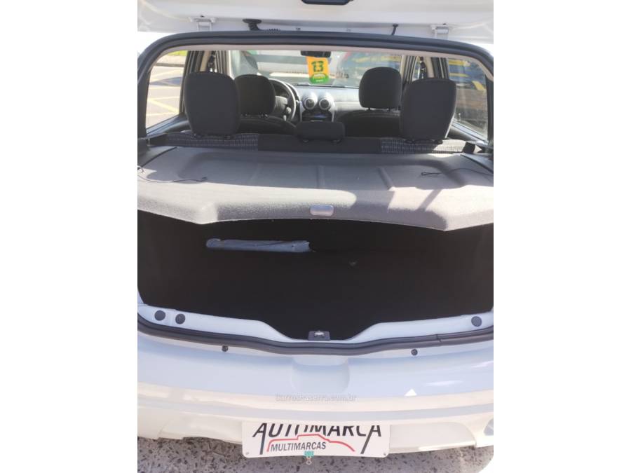 RENAULT - SANDERO - 2013/2013 - Branca - R$ 33.500,00