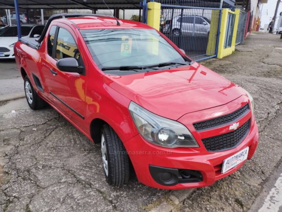 CHEVROLET - MONTANA - 2012/2013 - Vermelha - R$ 40.900,00