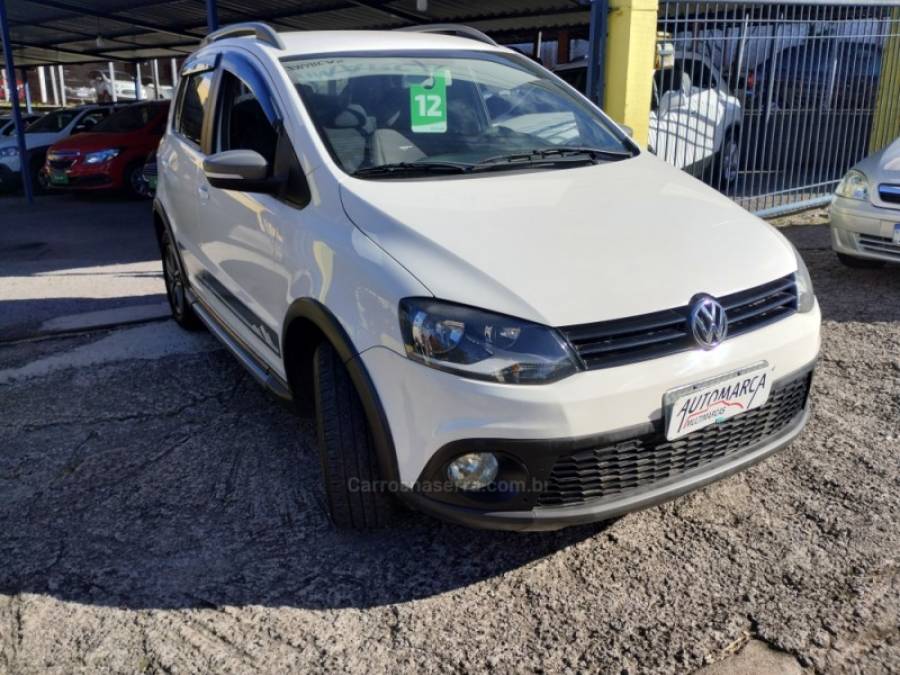 VOLKSWAGEN - CROSSFOX - 2011/2012 - Branca - R$ 43.500,00