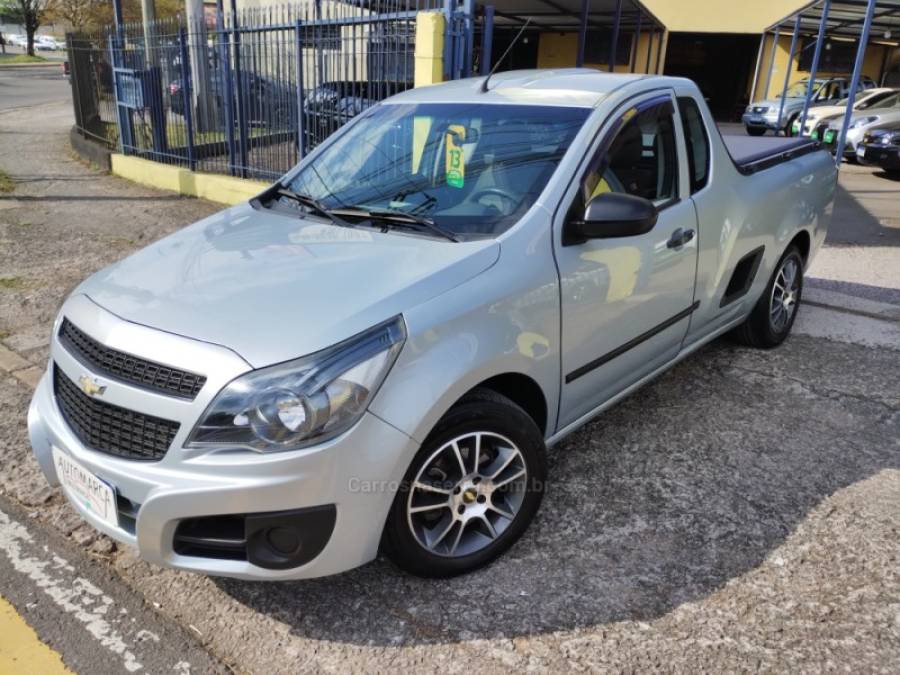 CHEVROLET - MONTANA - 2012/2013 - Prata - R$ 43.500,00