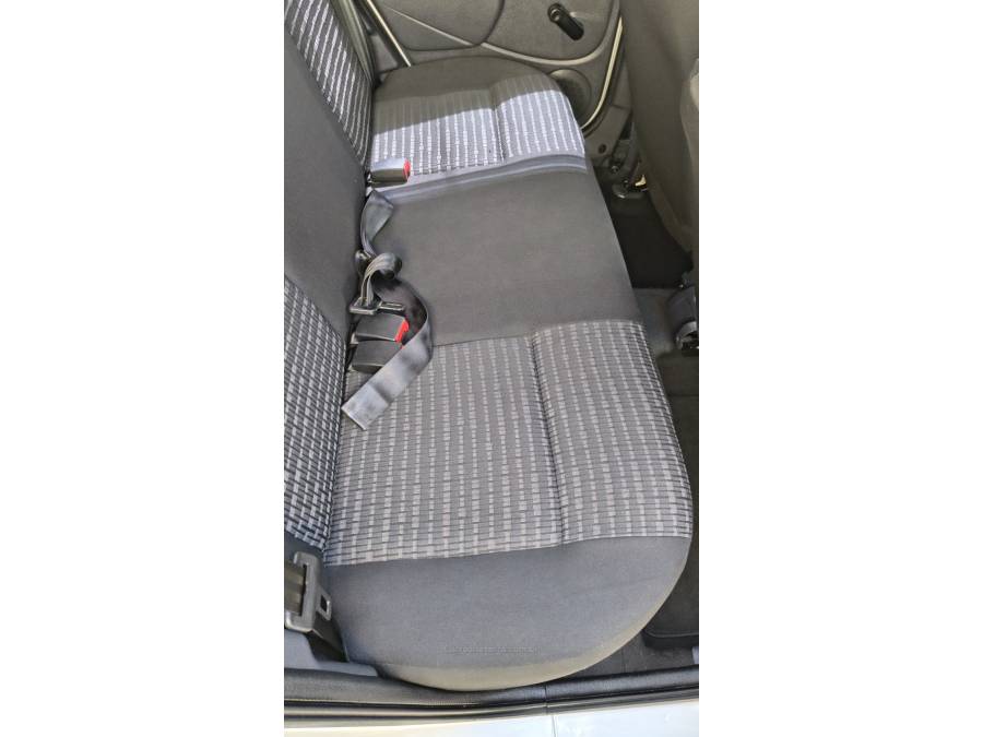 RENAULT - SANDERO - 2012/2013 - Prata - R$ 32.900,00