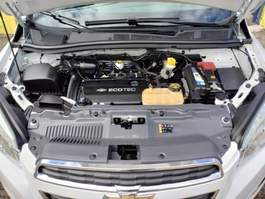 CHEVROLET - TRACKER - 2015/2015 - Branca - R$ 69.900,00