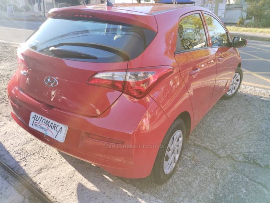 HYUNDAI - HB20 - 2015/2015 - Vermelha - R$ 45.900,00