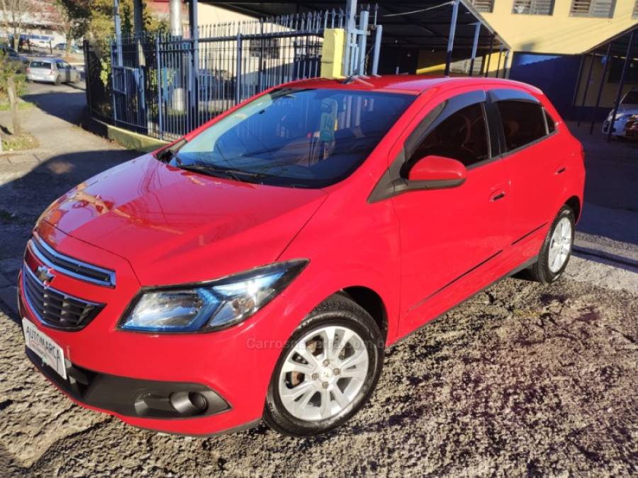 CHEVROLET - ONIX - 2014/2014 - Vermelha - R$ 44.500,00