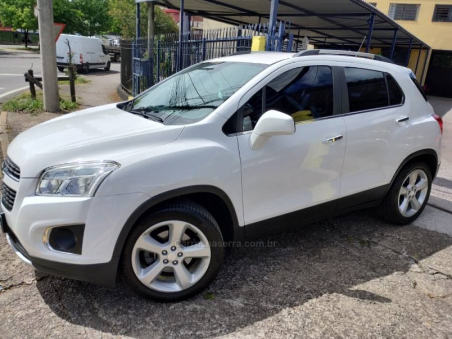 CHEVROLET - TRACKER - 2015/2015 - Branca - R$ 71.900,00