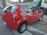 RENAULT - SANDERO - 2010/2011 - Vermelha - R$ 29.900,00
