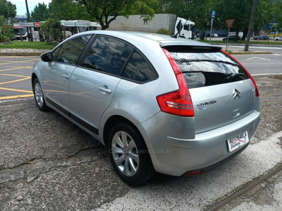 CITROËN - C4 - 2012/2013 - Prata - R$ 32.000,00