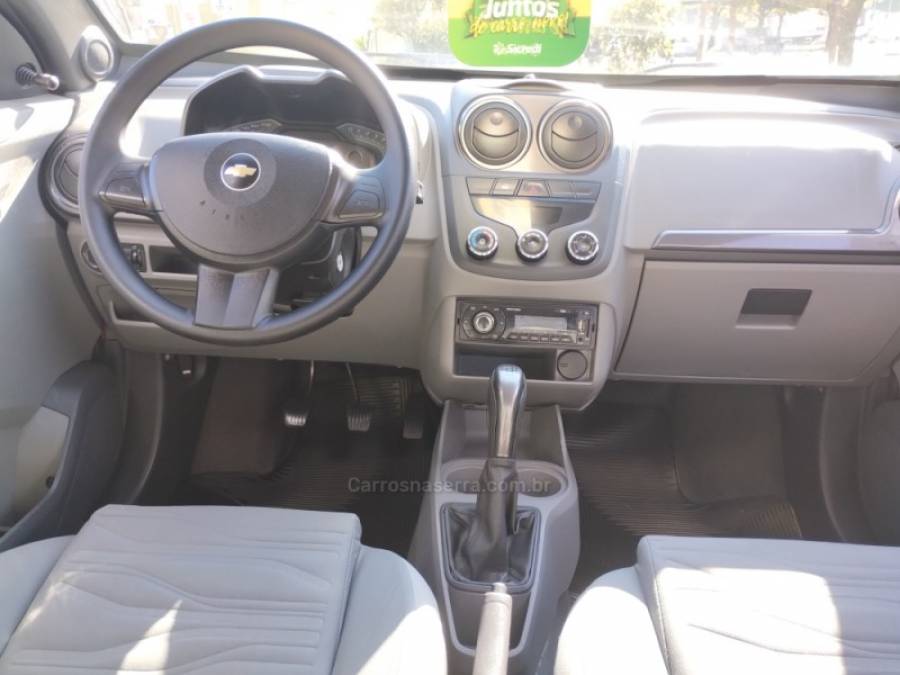 CHEVROLET - AGILE - 2012/2013 - Vermelha - R$ 36.900,00