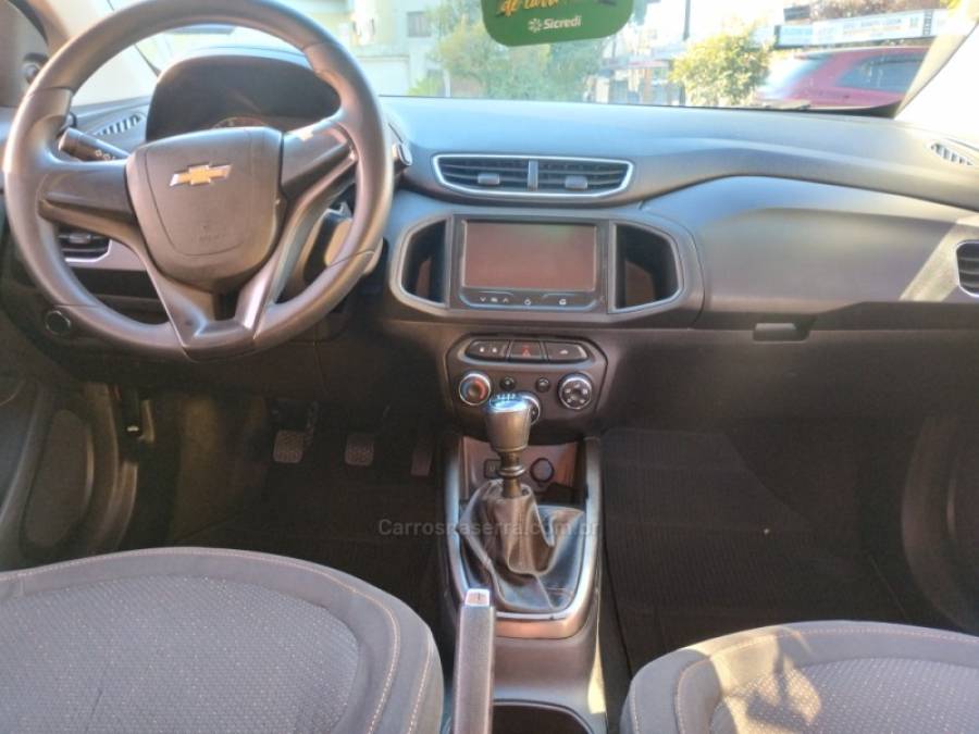 CHEVROLET - ONIX - 2014/2014 - Vermelha - R$ 44.500,00