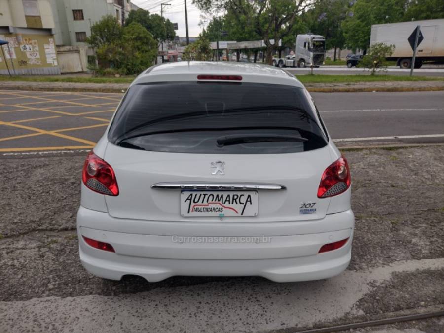 PEUGEOT - 207 - 2011/2012 - Branca - R$ 24.700,00