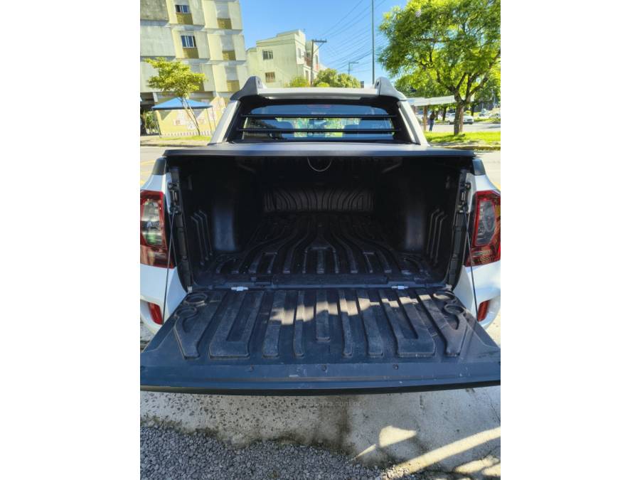 RENAULT - DUSTER OROCH - 2020/2020 - Branca - R$ 80.000,00