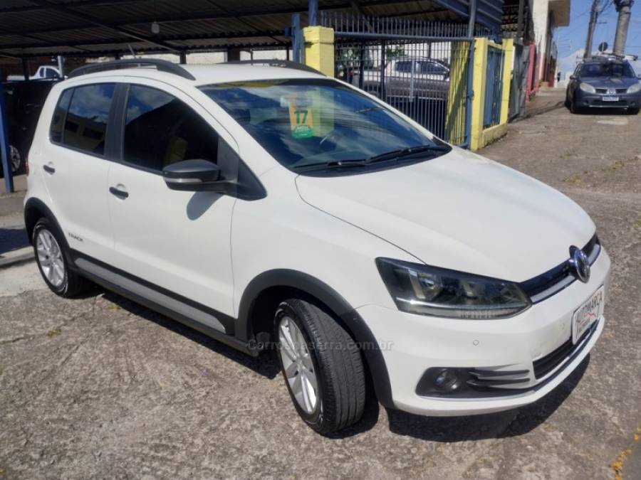 VOLKSWAGEN - FOX - 2016/2017 - Branca - R$ 54.500,00