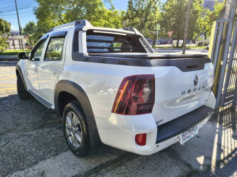 RENAULT - DUSTER OROCH - 2020/2020 - Branca - R$ 80.000,00