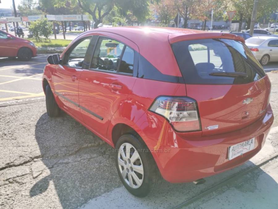 CHEVROLET - AGILE - 2012/2013 - Vermelha - R$ 36.900,00