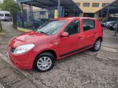 RENAULT - SANDERO - 2010/2011 - Vermelha - R$ 29.800,00