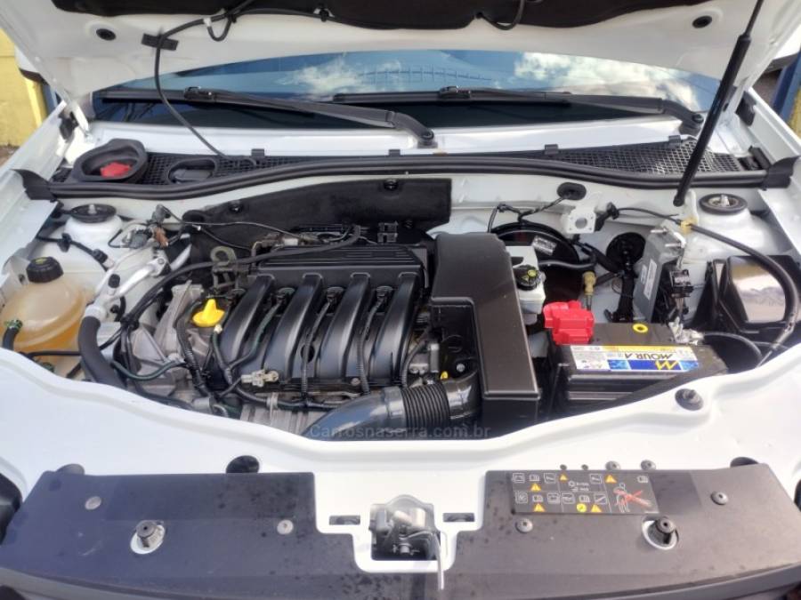 RENAULT - DUSTER - 2016/2017 - Branca - R$ 64.500,00