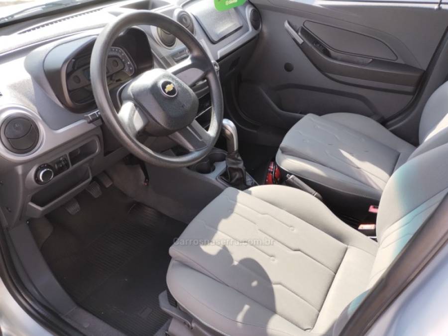 CHEVROLET - MONTANA - 2012/2013 - Prata - R$ 43.500,00