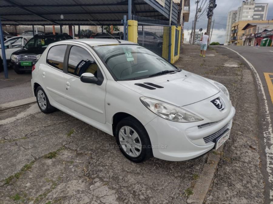 PEUGEOT - 207 - 2011/2012 - Branca - R$ 24.700,00
