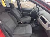 RENAULT - SANDERO - 2010/2011 - Vermelha - R$ 29.800,00